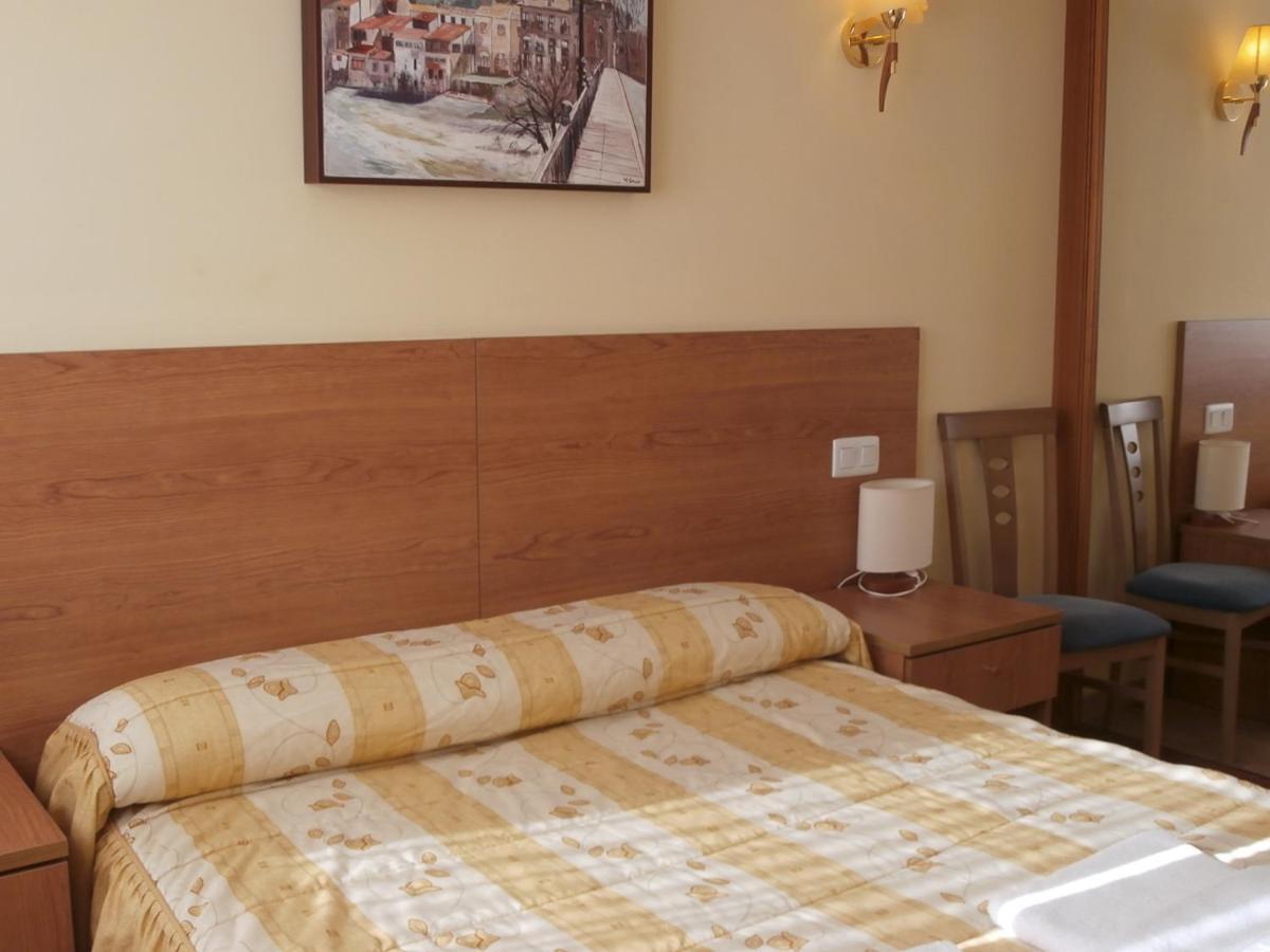 Hostal El Volante Estella Εξωτερικό φωτογραφία