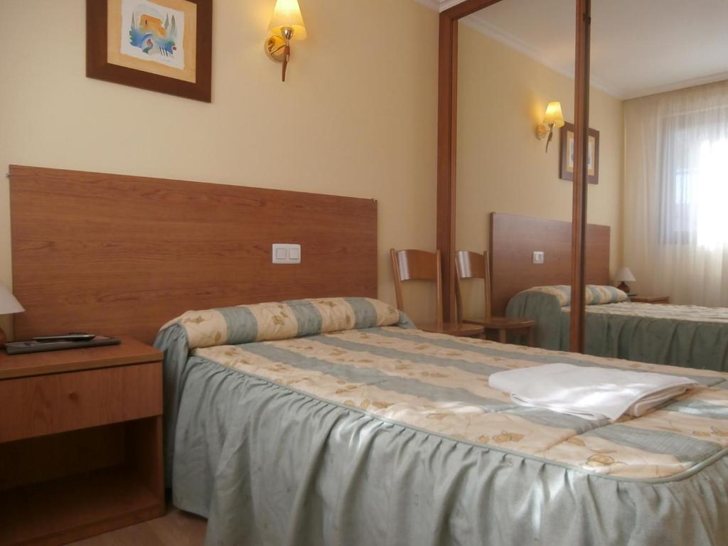 Hostal El Volante Estella Εξωτερικό φωτογραφία