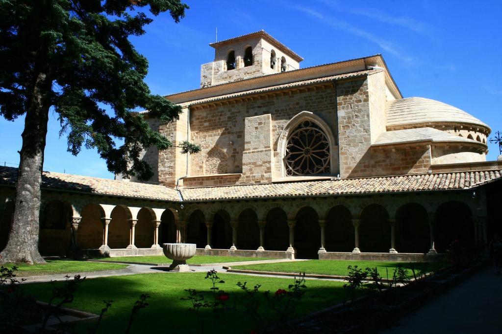 Hostal El Volante Estella Εξωτερικό φωτογραφία